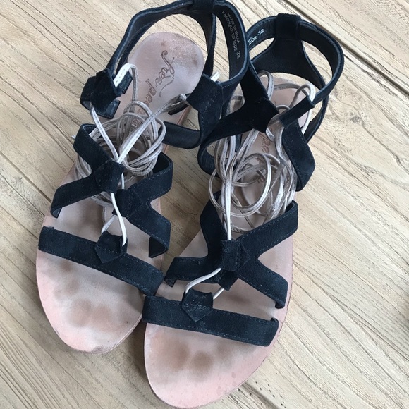 Free People Lace Up Flat Gladiator Sandals - Picture 3 of 8